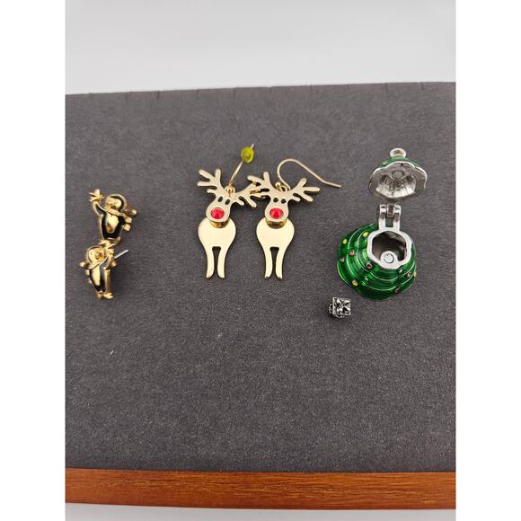 Holiday Jewelry Set 3 Pc Bundle Earrings Pendant Whimsical Christmas Festive - Picture 1 of 6
